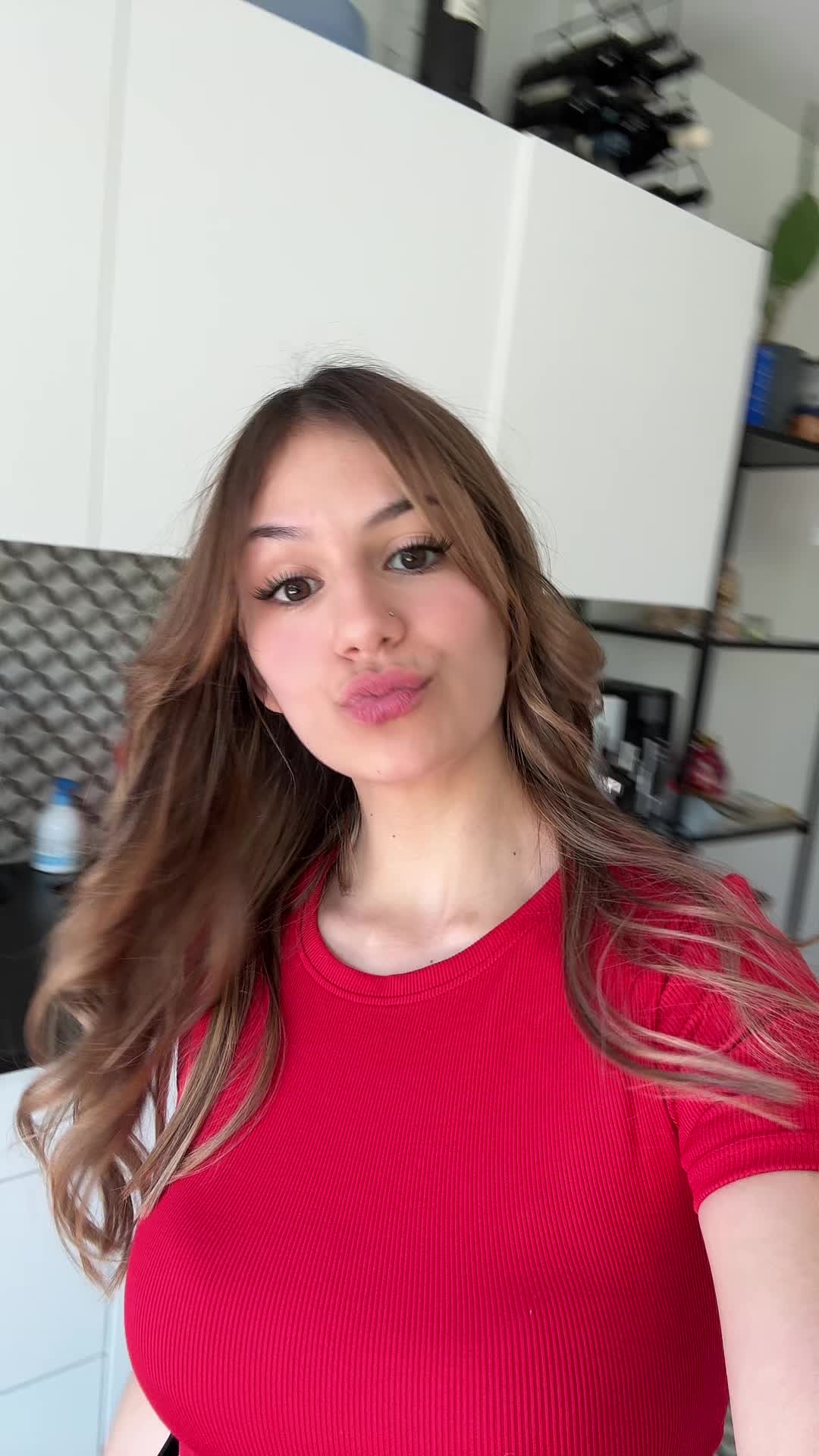 @Pauline26