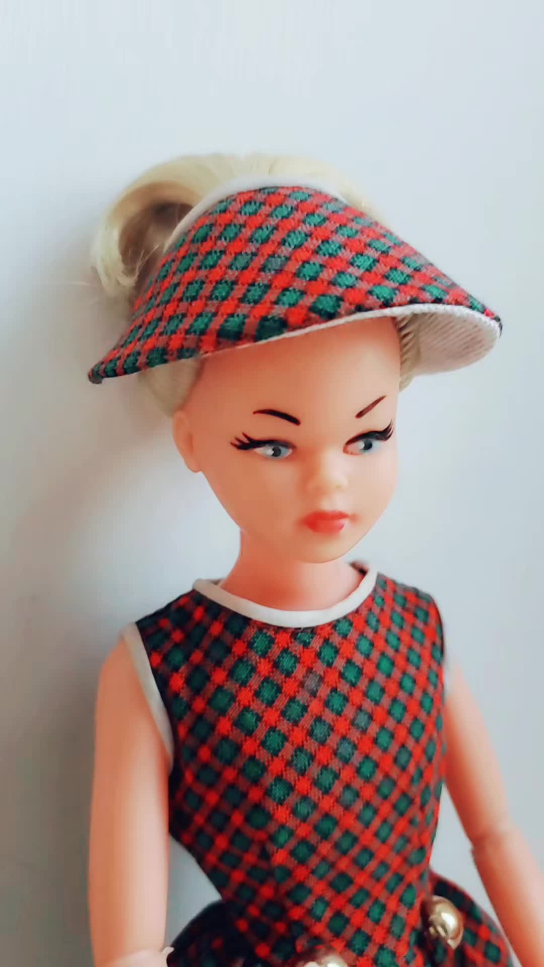 @vintage_fashion_dolls