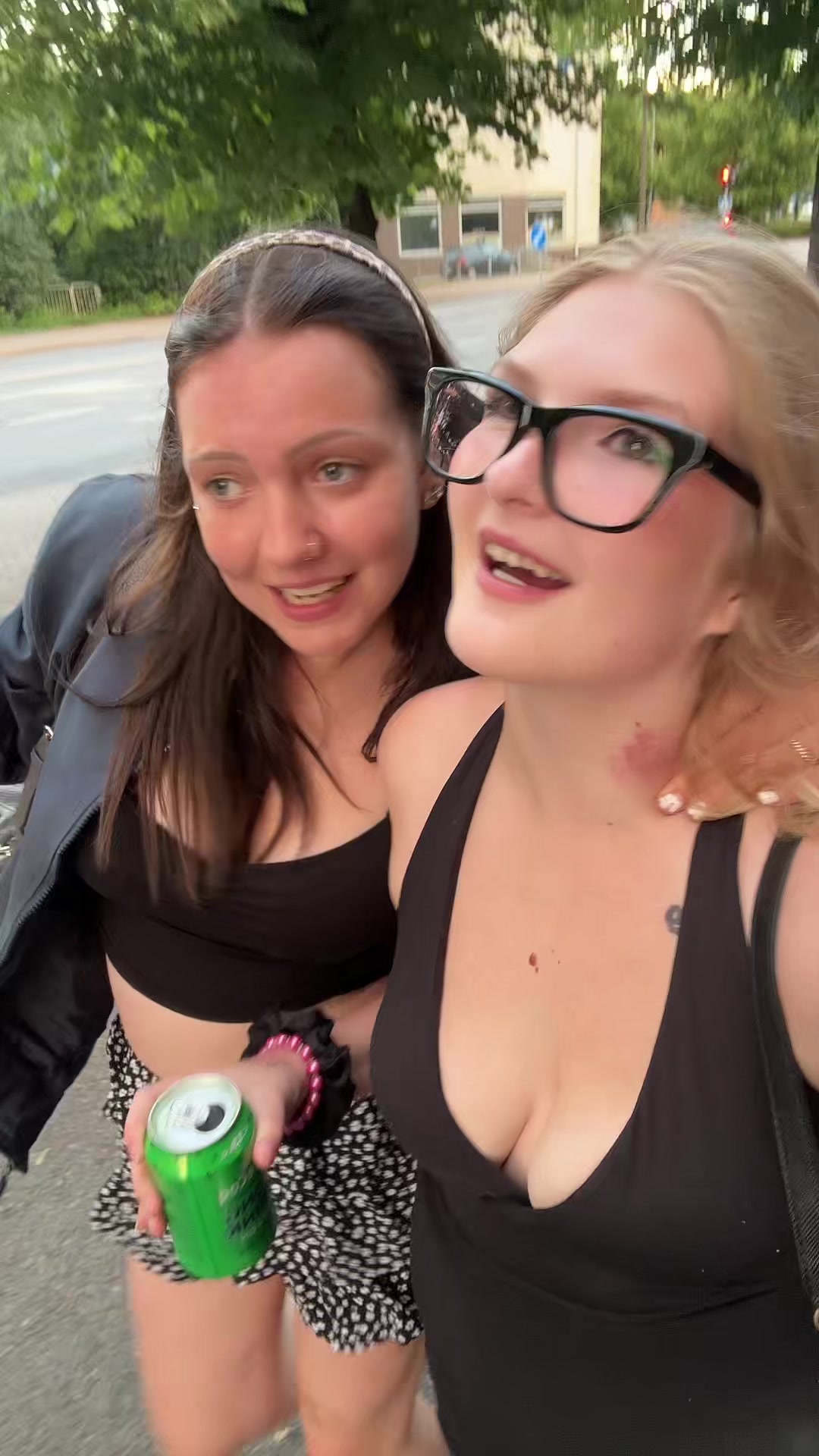 @Meri🐱