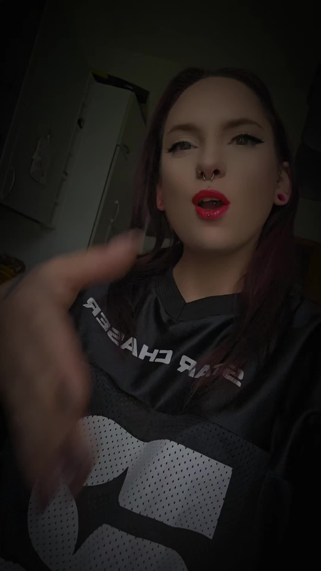@𝓐𝓷𝓷𝓲 🖤