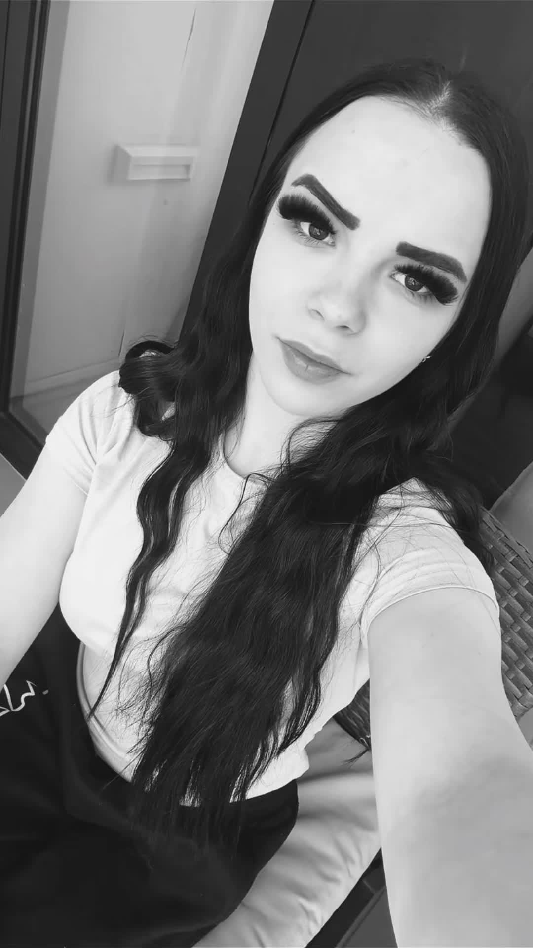 @🙈🖤Briiaa..