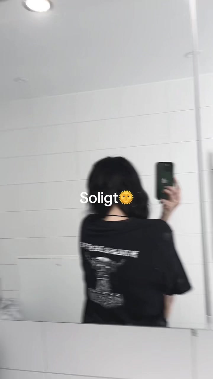 @Elisa