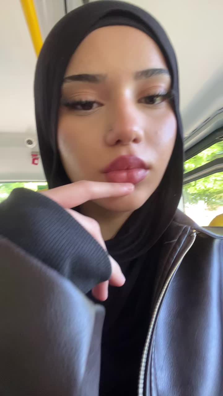 @safiya_bln