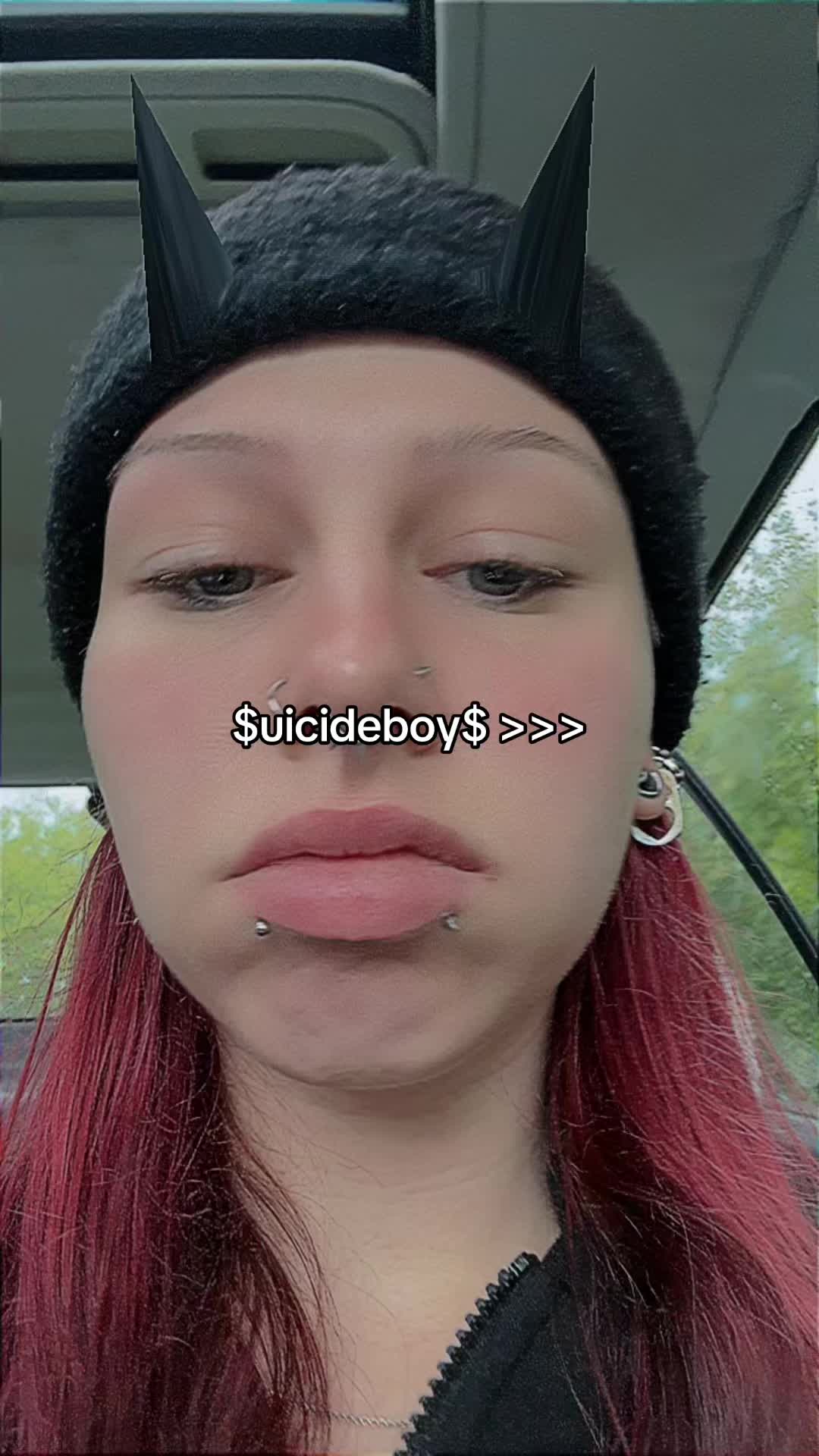 @≽^•༚•🎀≼