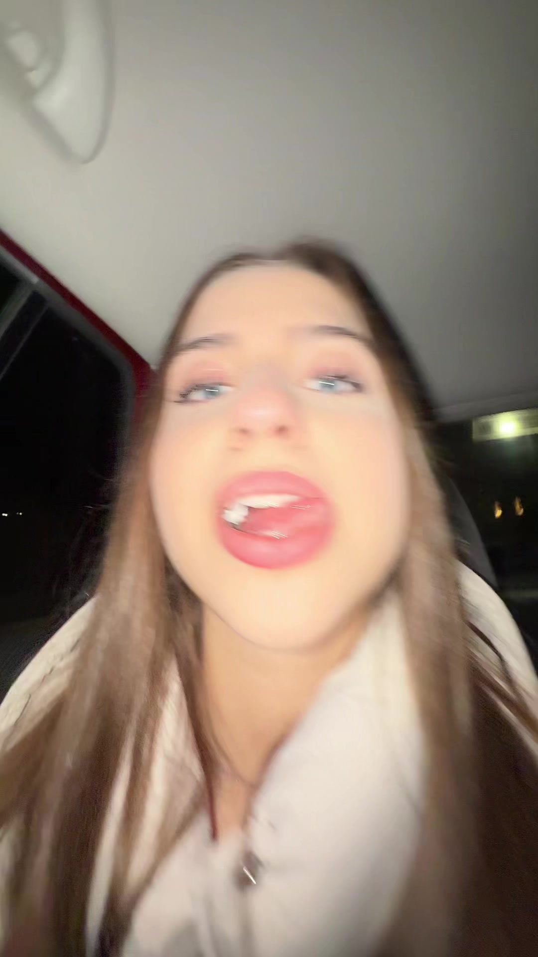 @𝐾𝑙𝑎𝑟𝑎 𝐽𝑎𝑚𝑛𝑖𝑘𝑎𝑟