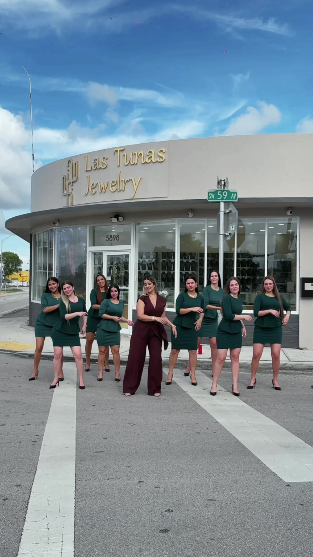 @LAS TUNAS JEWELRY LLC