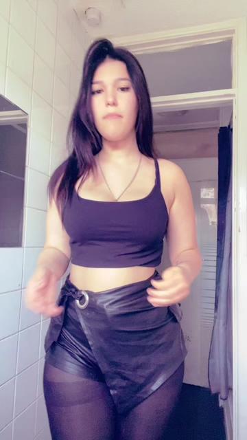 @𝑅𝑎𝑣𝑒𝑛❤️