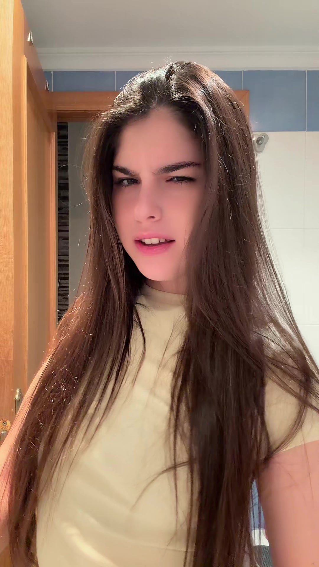 @deni