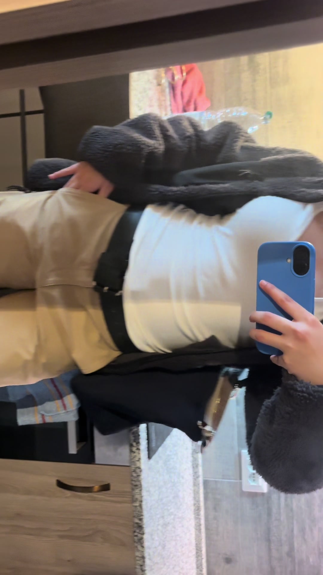 @hensisfits