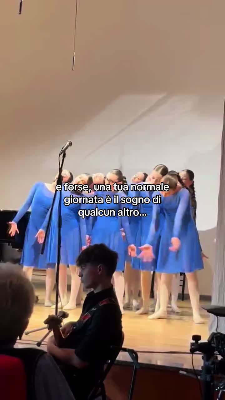 @𝕸