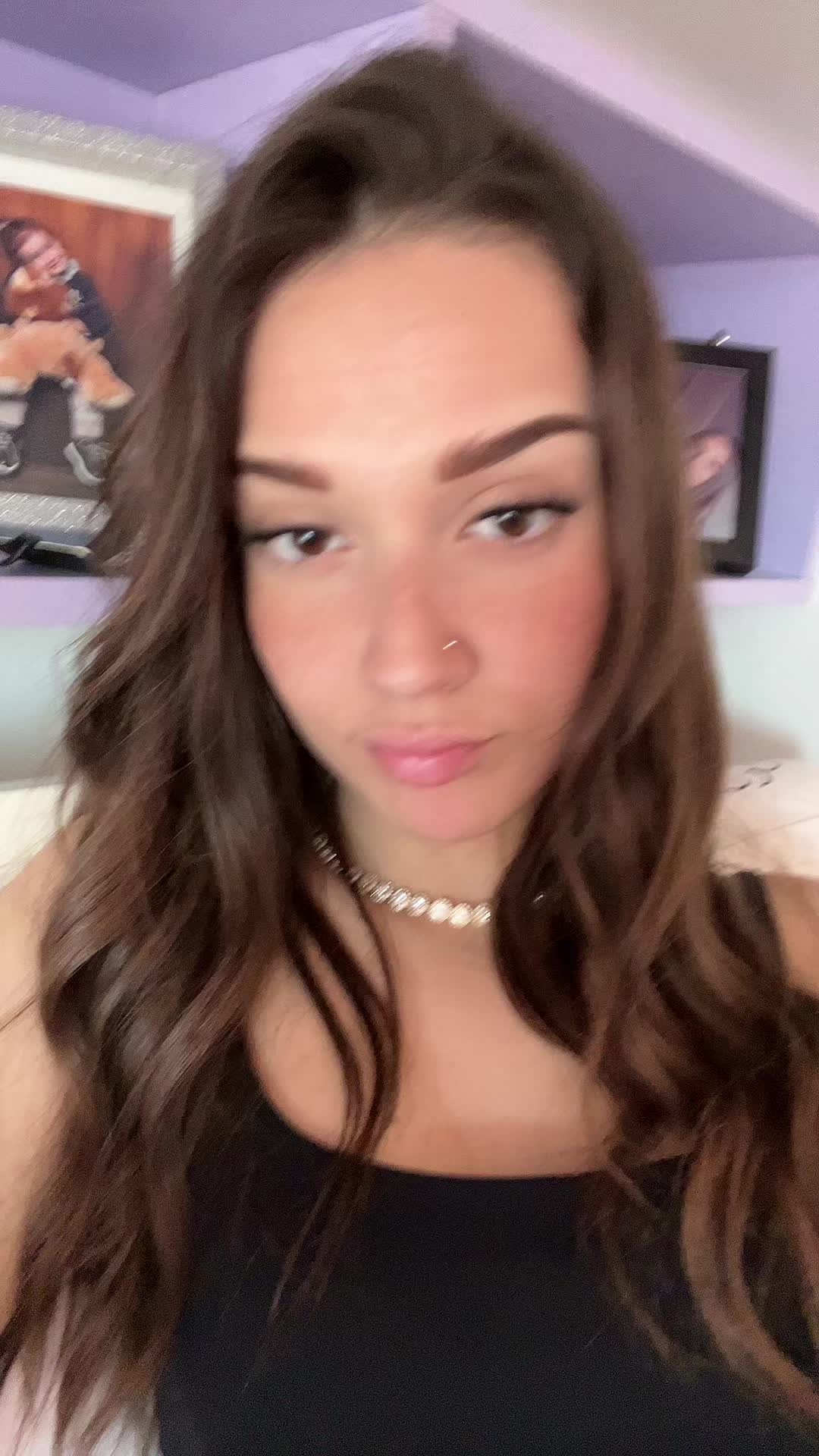 @_rrosy_