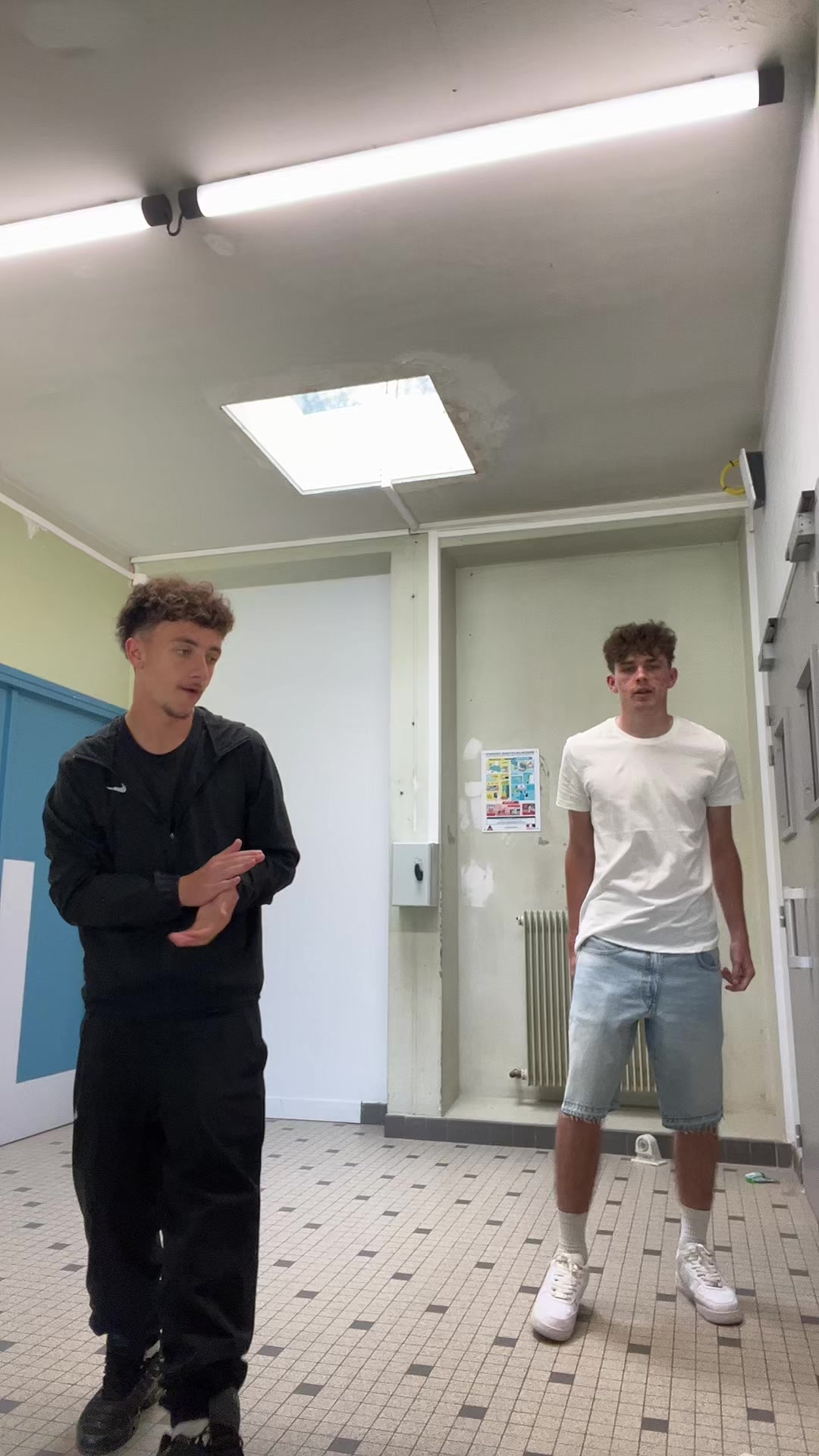 @pinglish