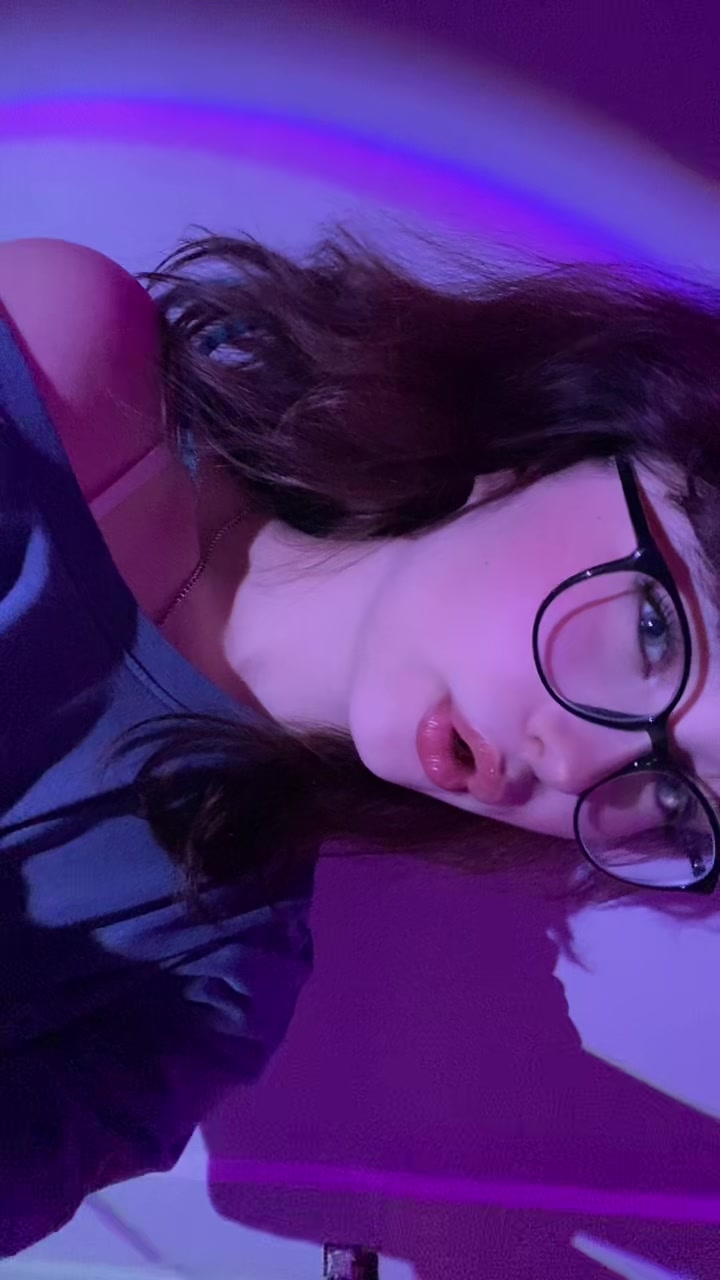 @Leah 🎧🚩