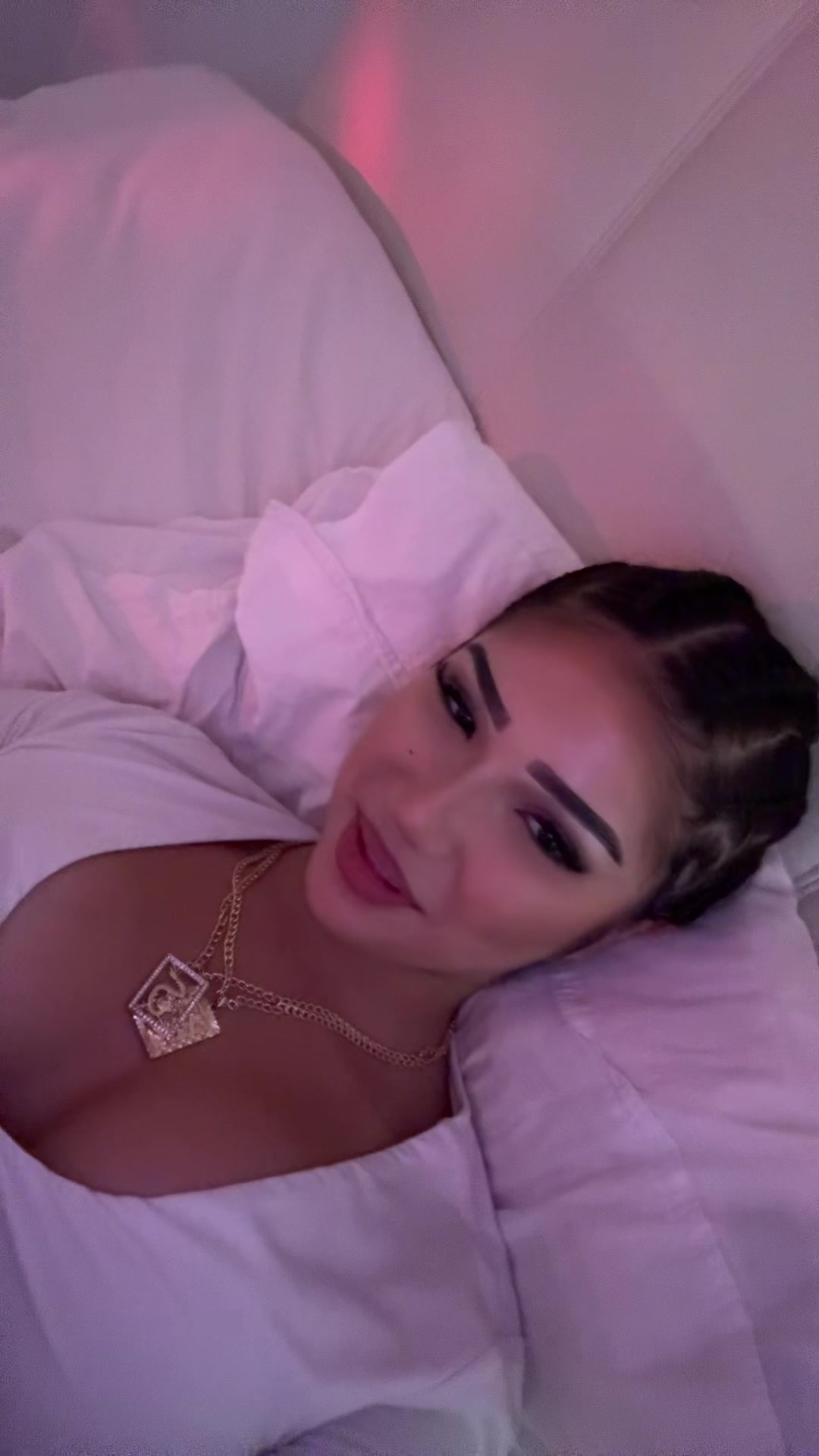 @rebeccadng
