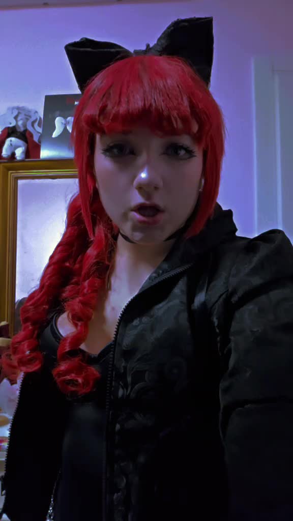 @{~Laura~}
