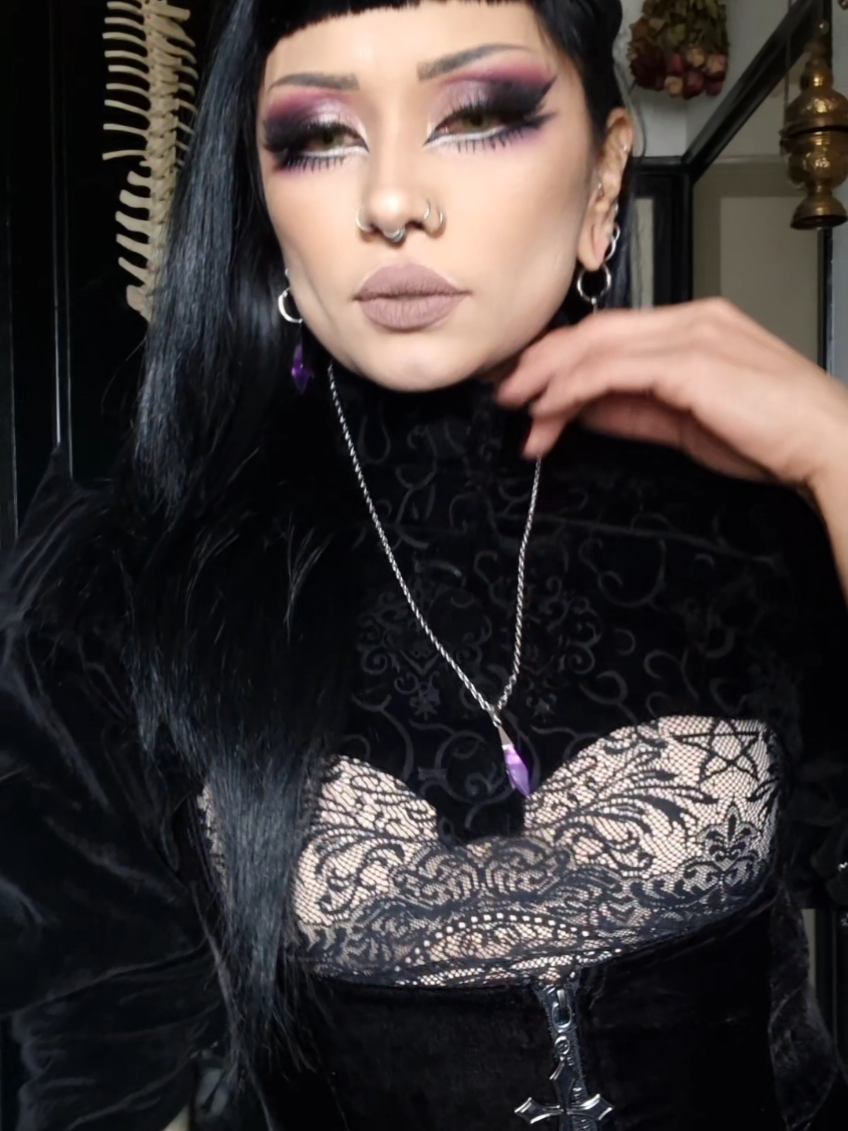 @𝕬𝖓𝖆 𝕽𝖔𝖘𝖆 🥀