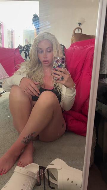 @Justkween Co.