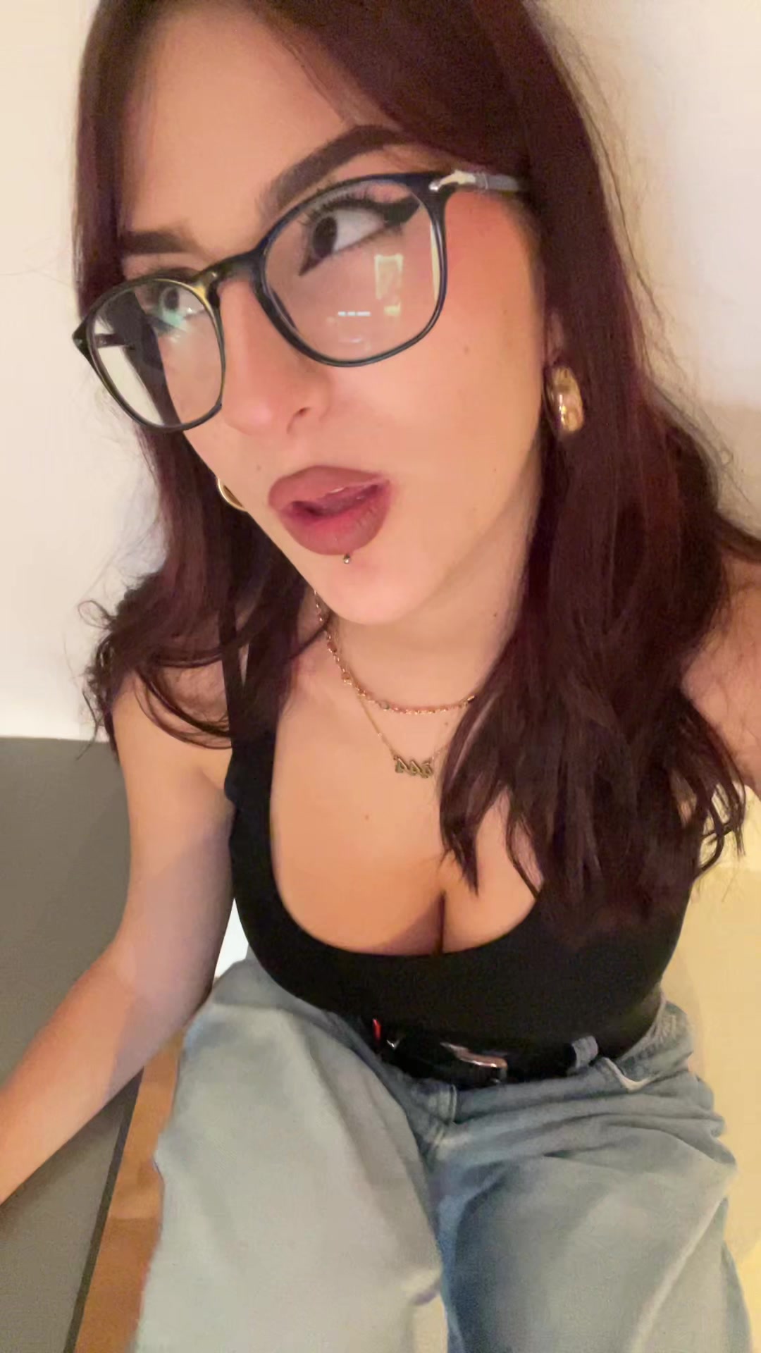 @🦦