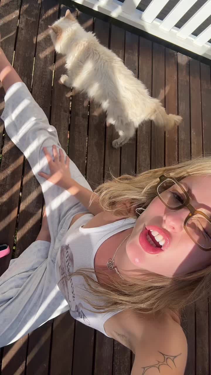 @Dominique