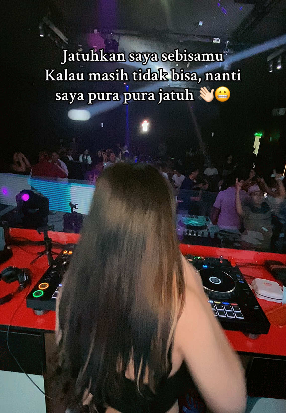 @fdj_elsaqueenreall