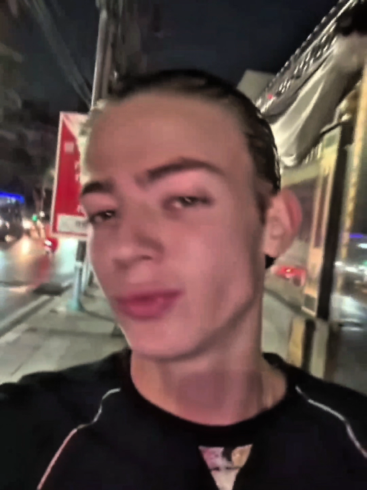@Kineedits