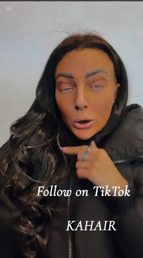 @Kirstie Allen