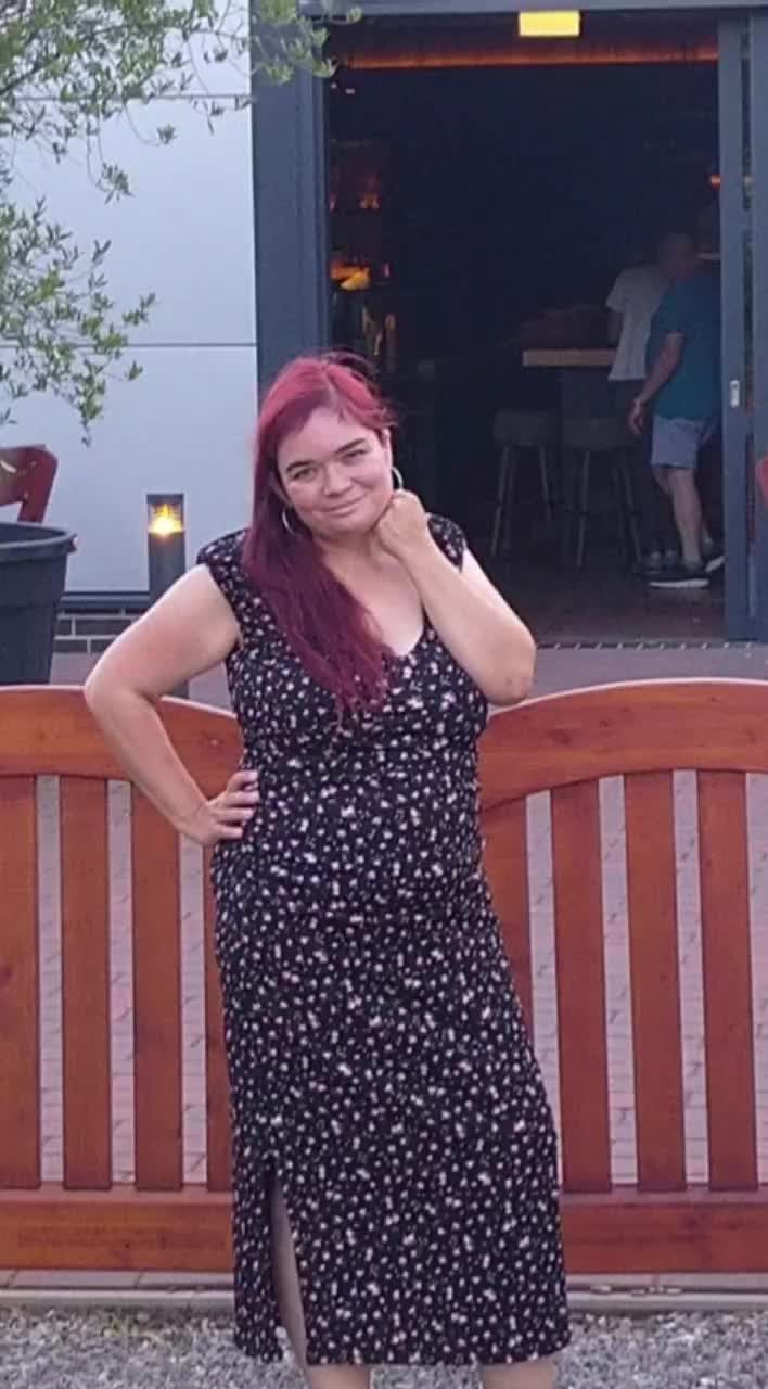 @KurvyEngel41