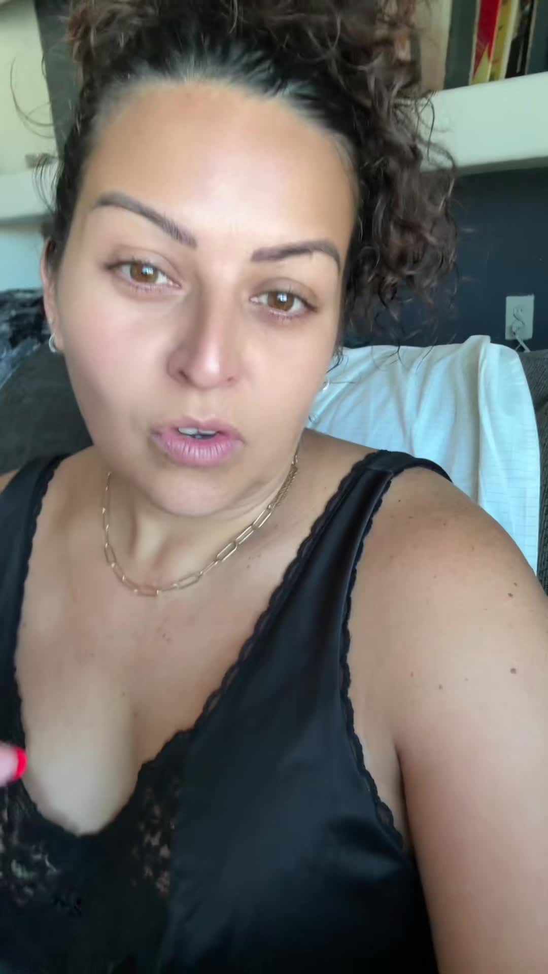 @Adriana