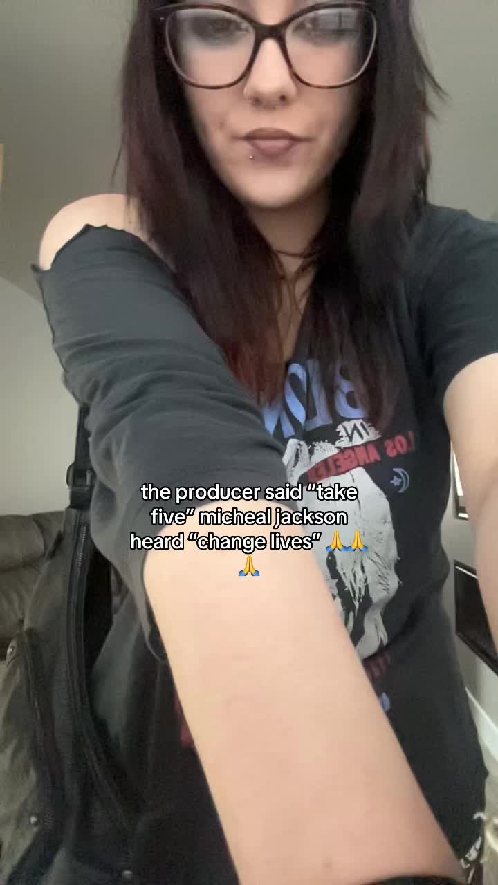 @liv mercury 😜🖤