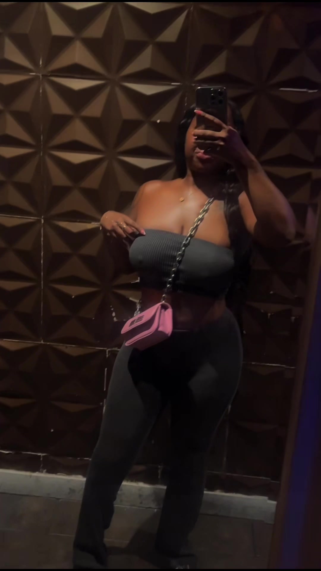 @Qwuanda