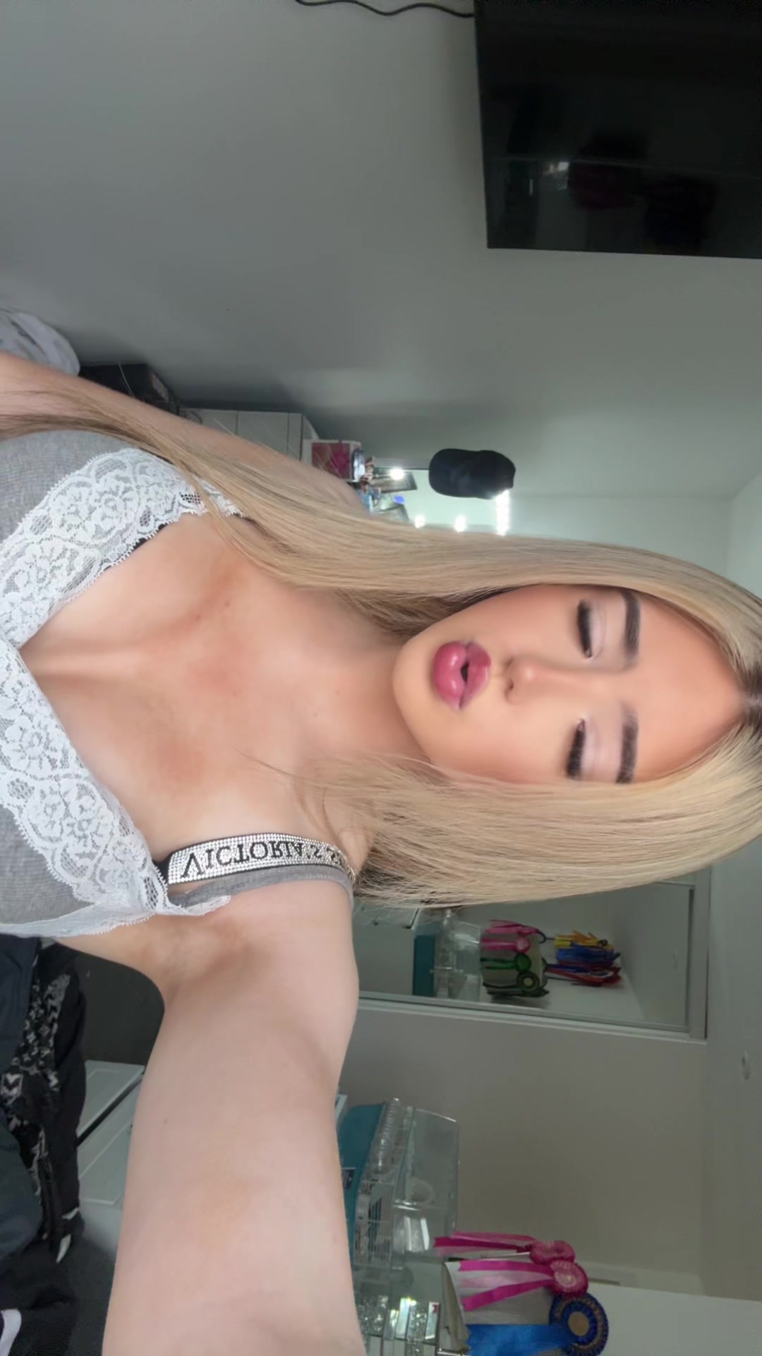 @𝐋𝐢𝐥𝐥𝐲
