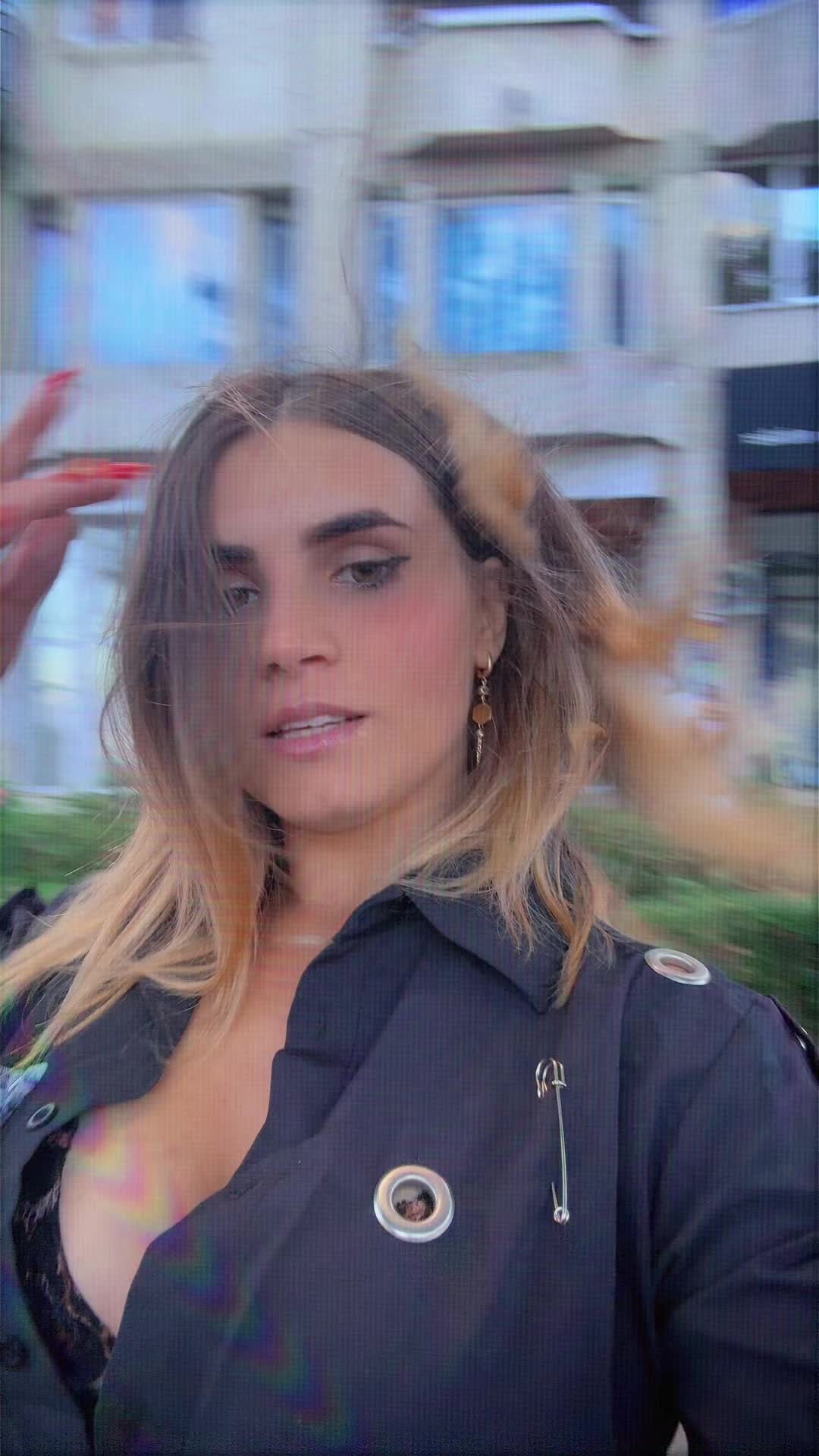 @Mihaela lindic roz