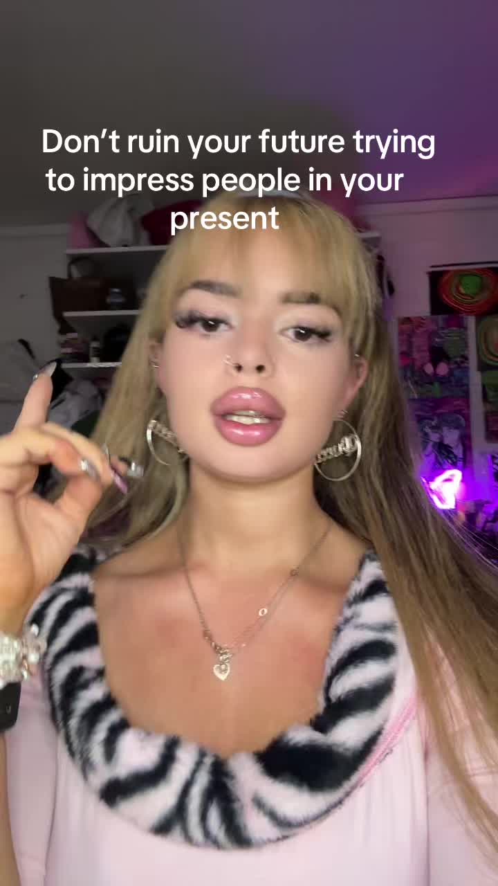 @selinahelene
