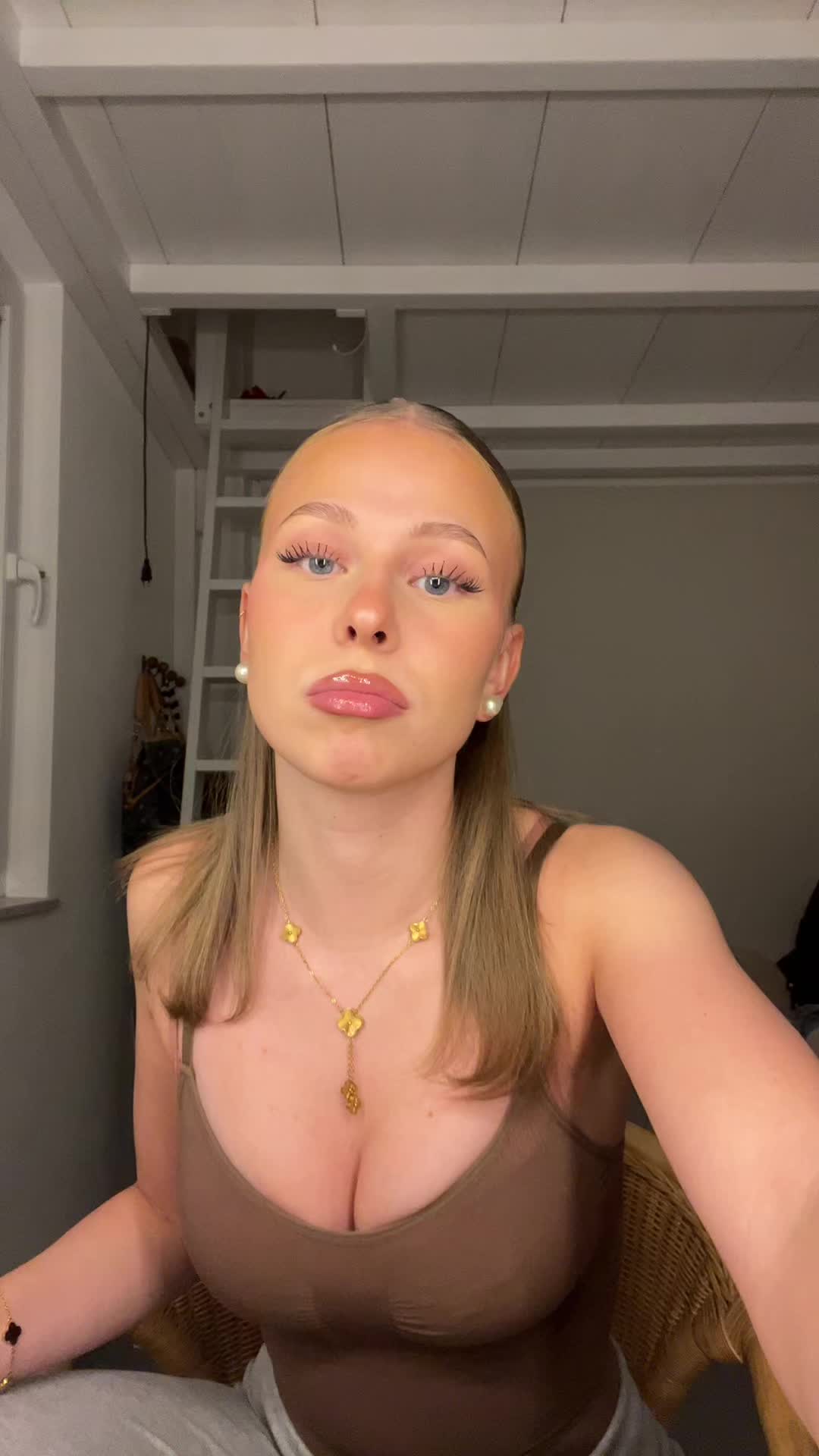 @nana