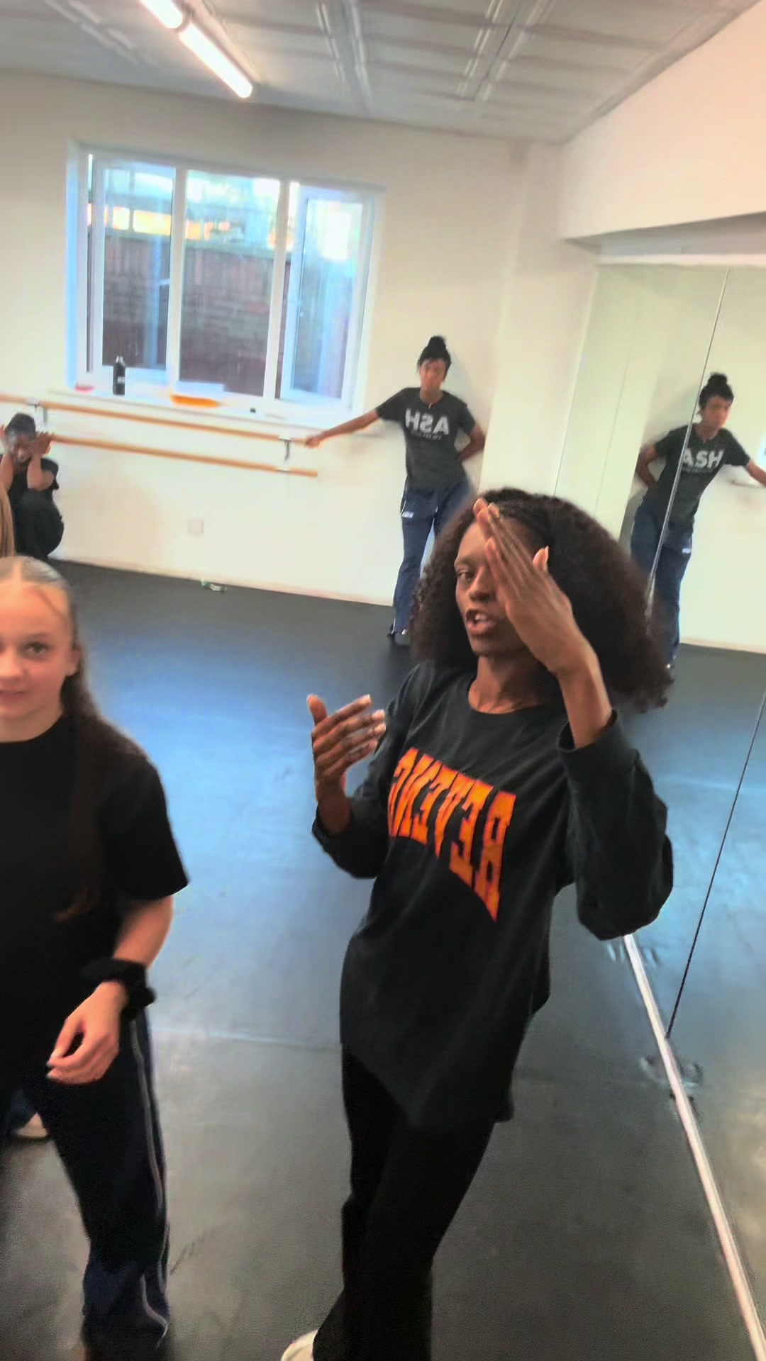 @Yin Yang Dance