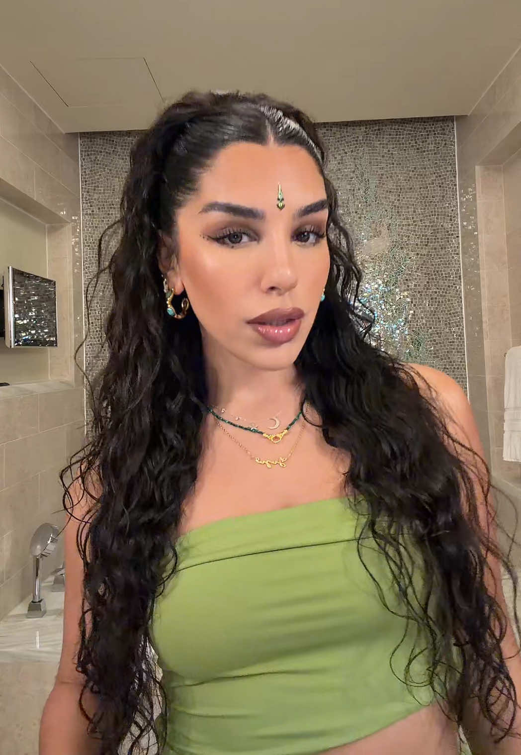 @Juju 🧘🏽&zwj;♀️🎧🤎✨
