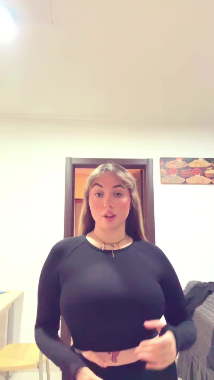 @_rebeccamilani__