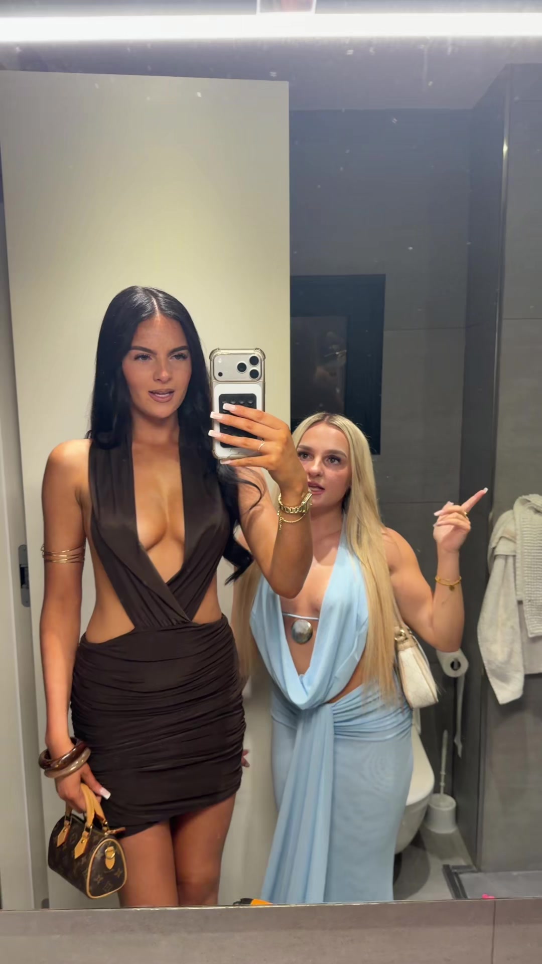 @ELISE-JANE