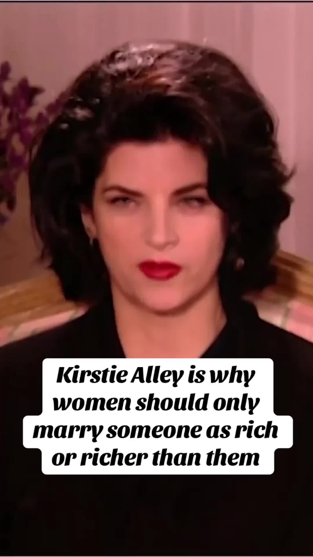 @Hollyweird