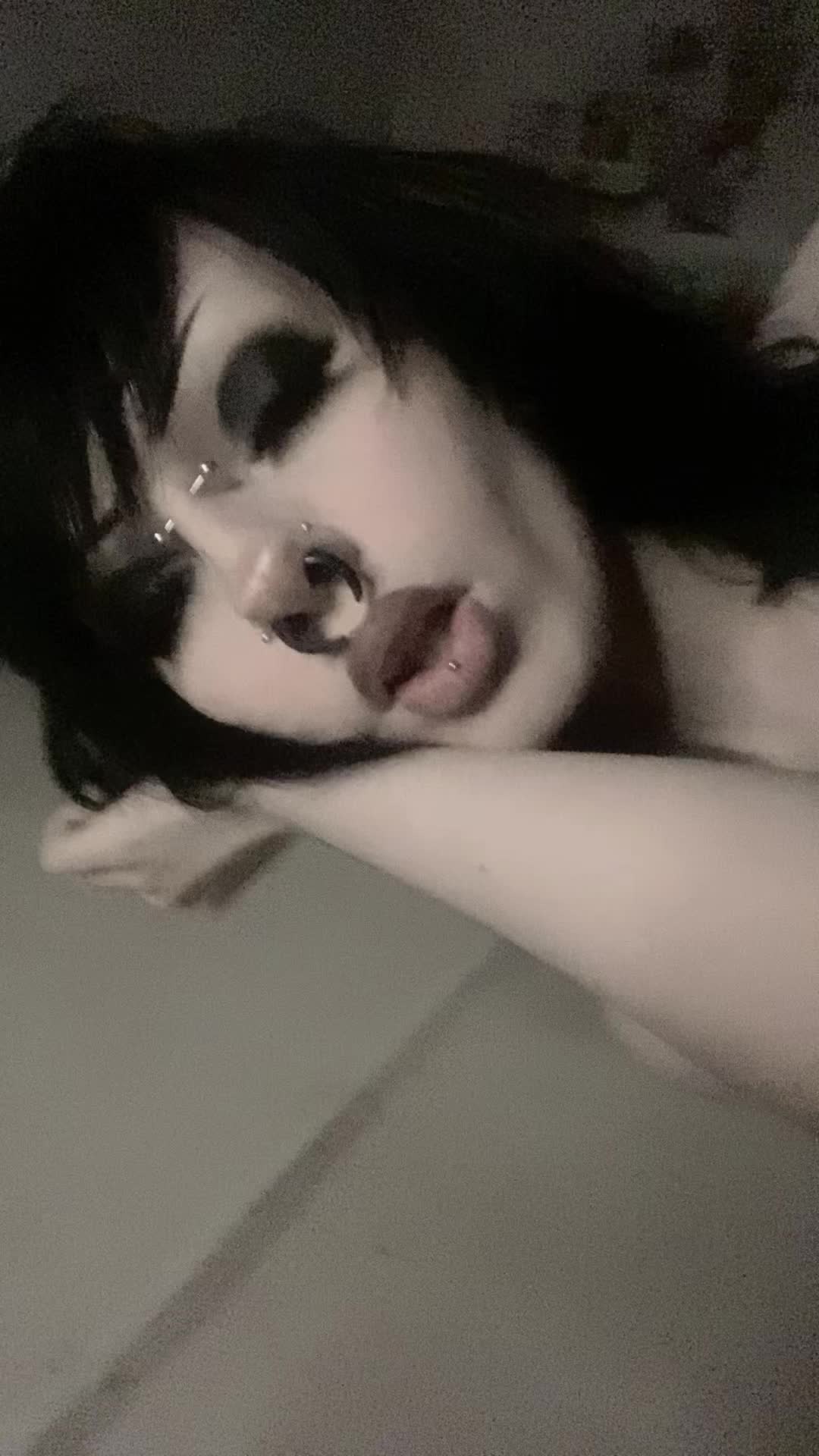 @jessica🐾☠️