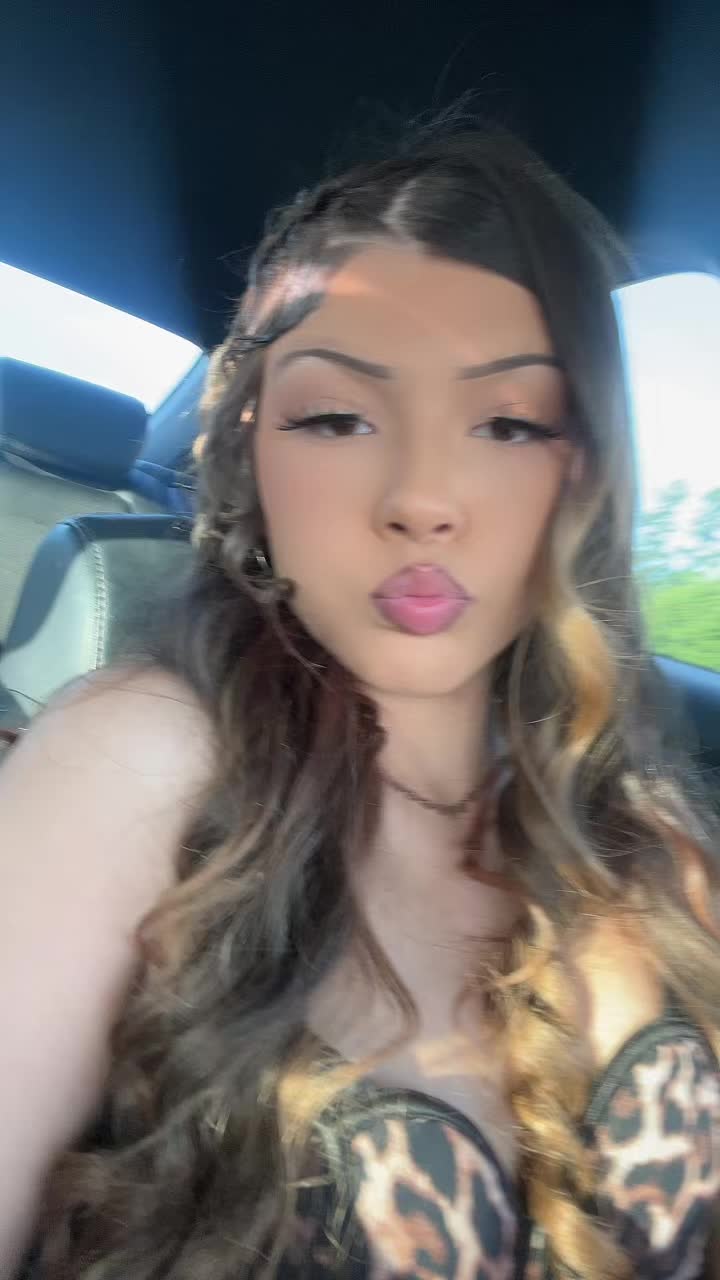 @victoria🧁😻💄