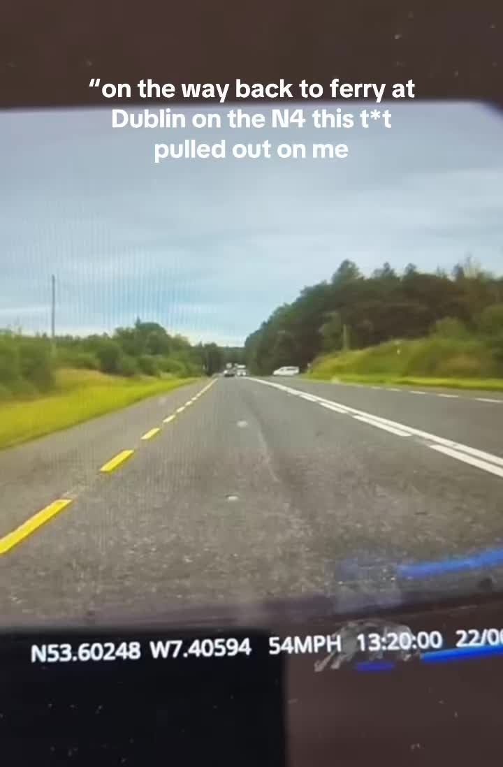 @Dash Cam Clips Ireland 🇮🇪