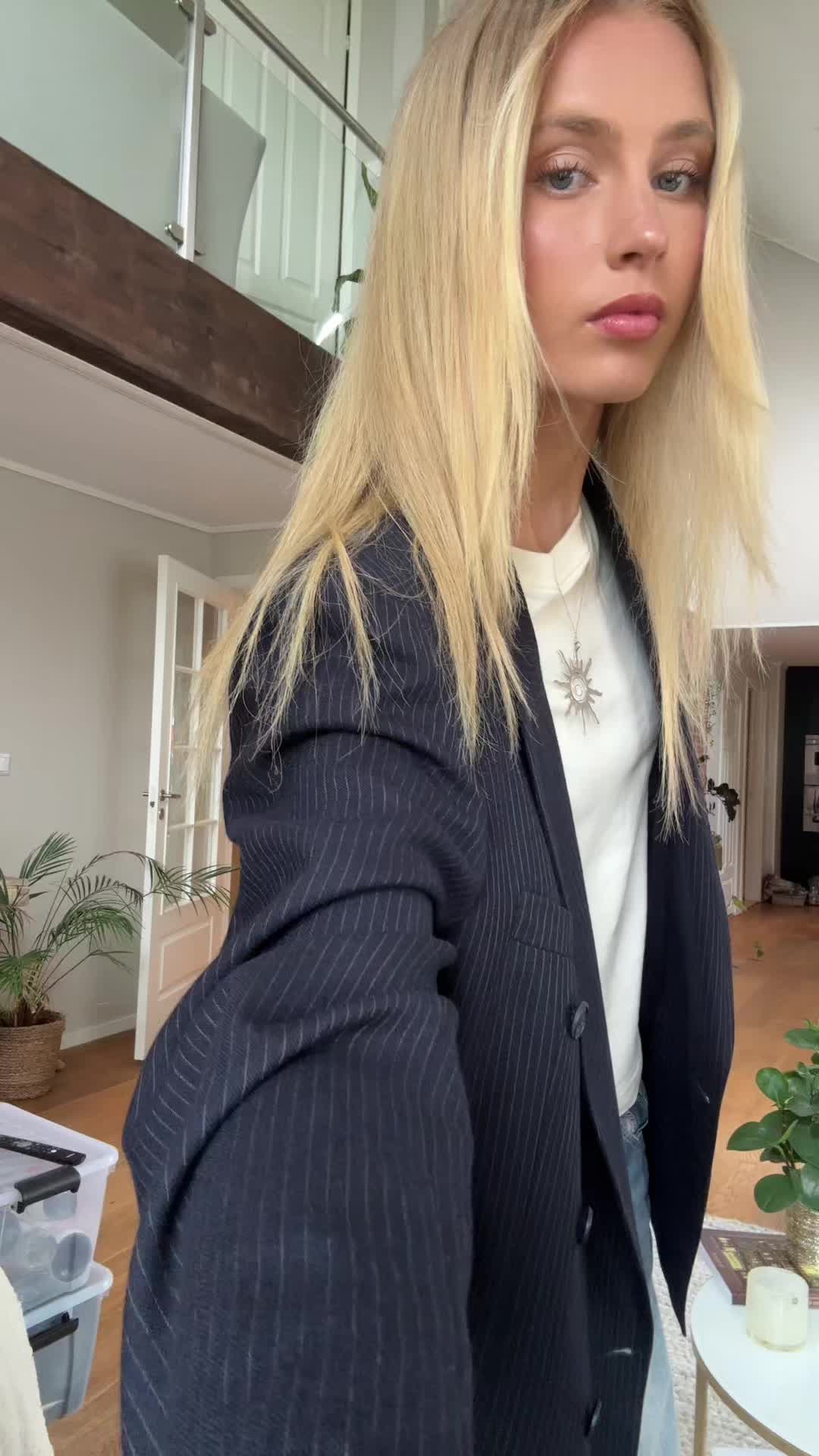 @ALEXANDRA LUND