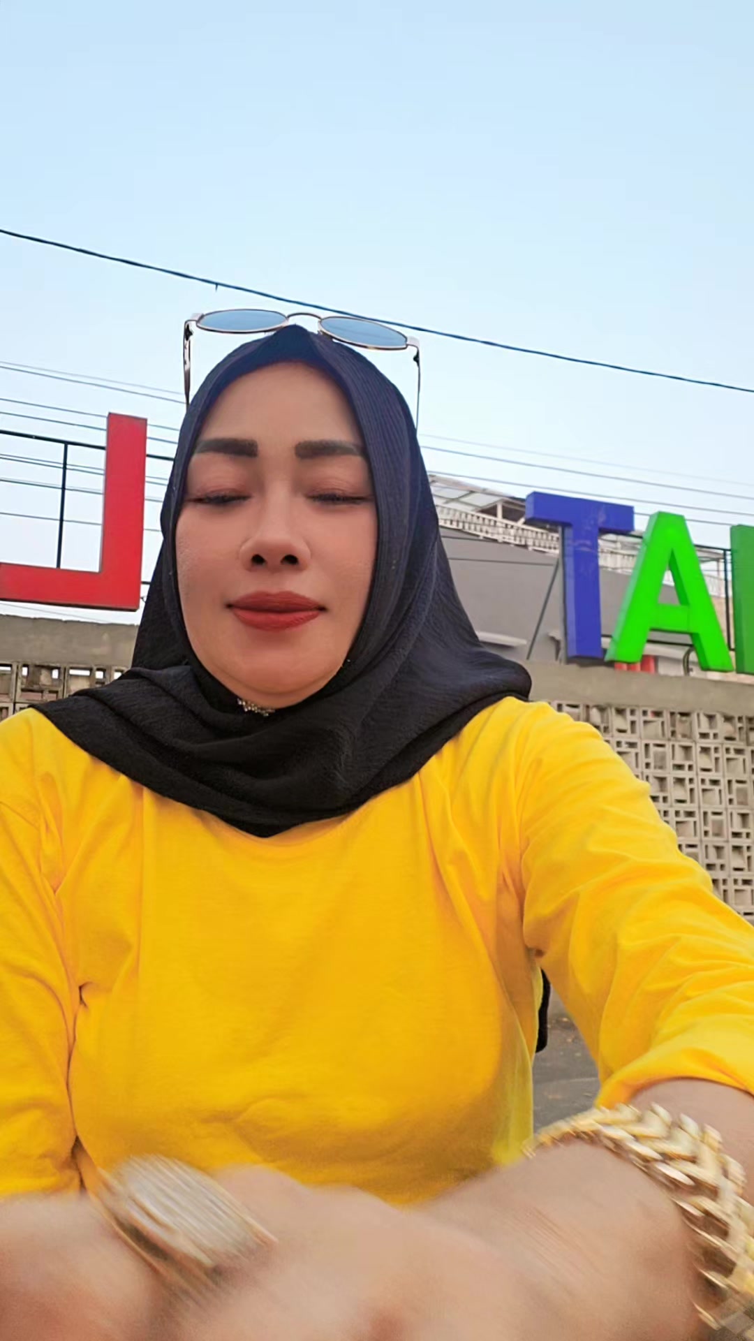 @Hj Rusnah