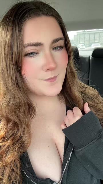 @veeashlyn