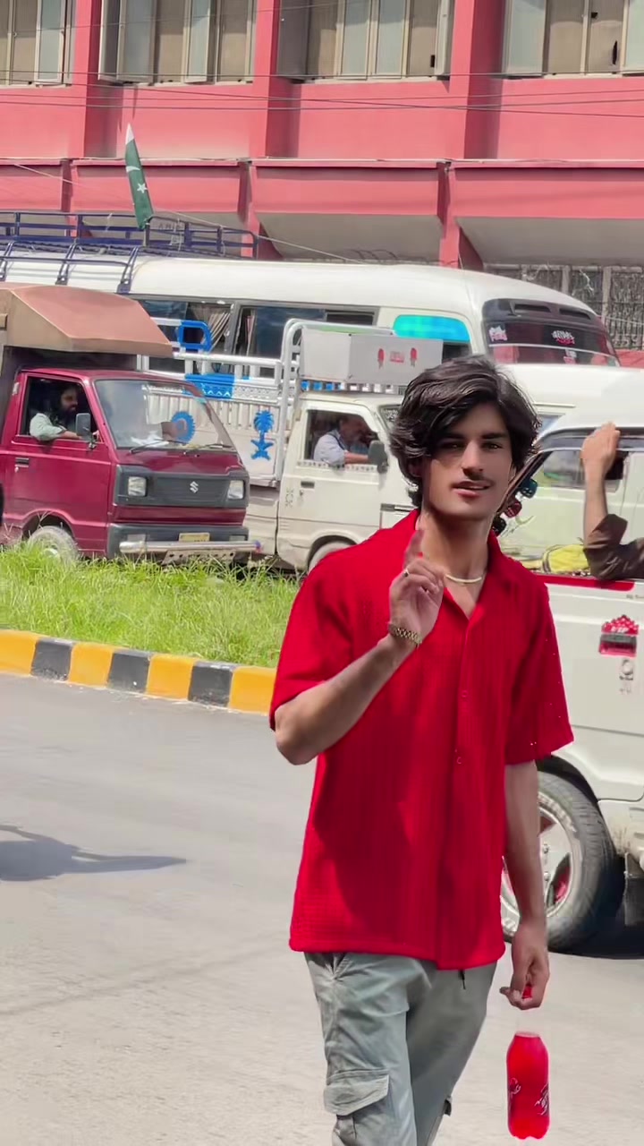 @𝑨𝑲𝑩𝑨𝑹 خٹک 🤴