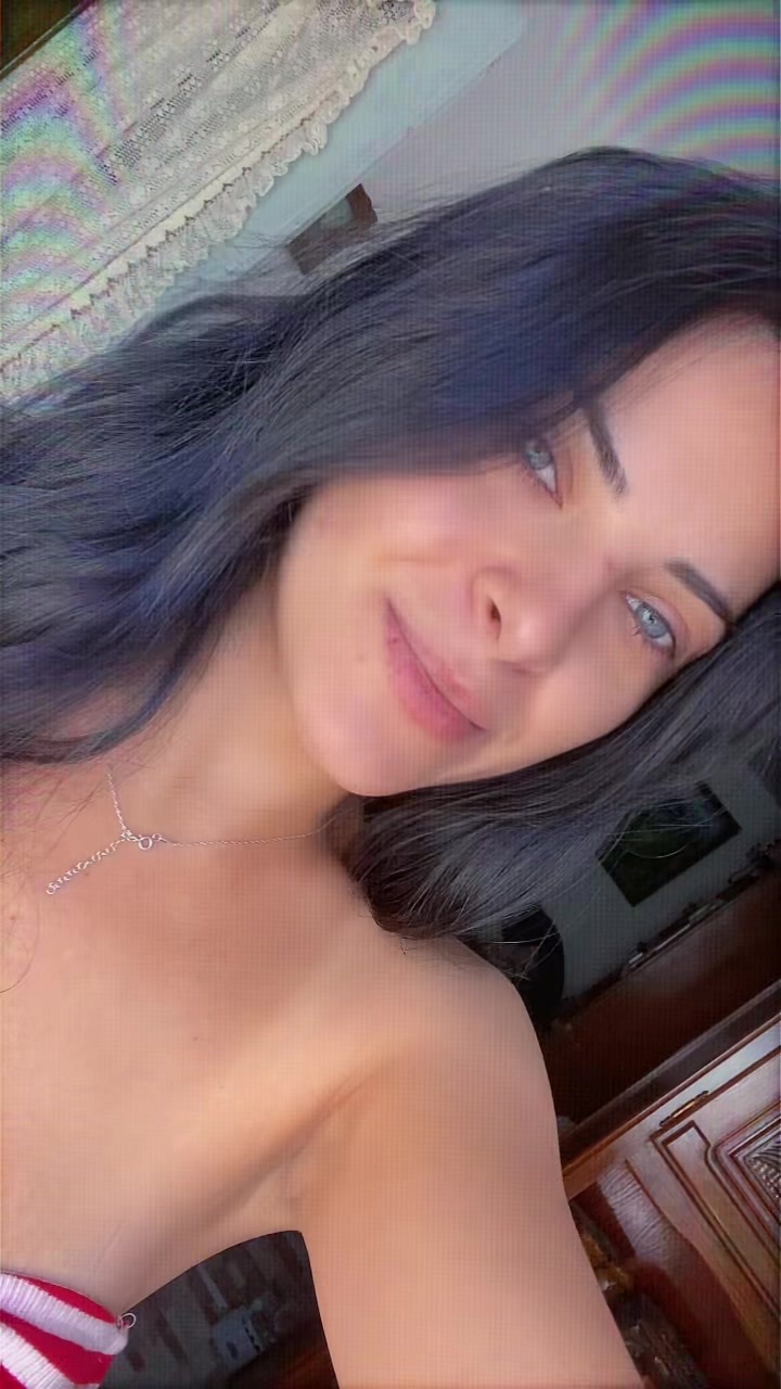 @Andreea🌹🖤