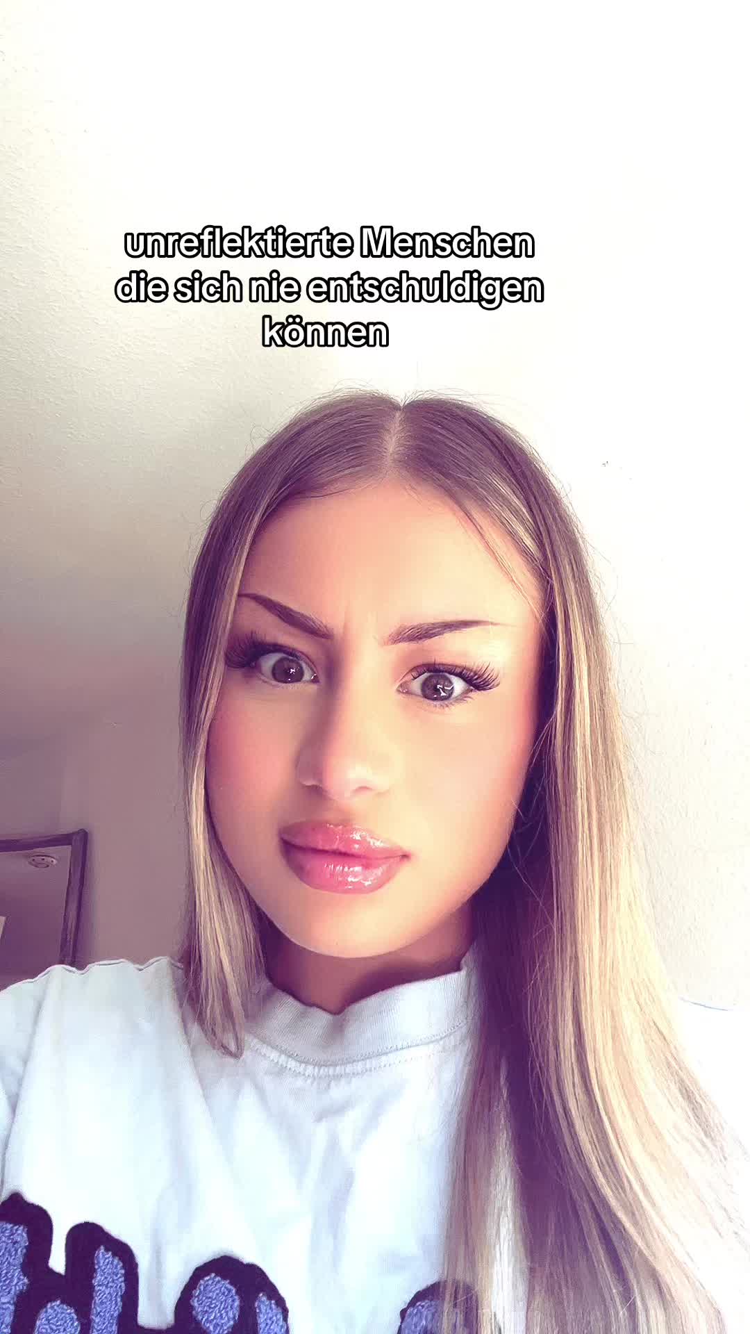 @𝑯𝑬𝑳𝑬𝑵🪼