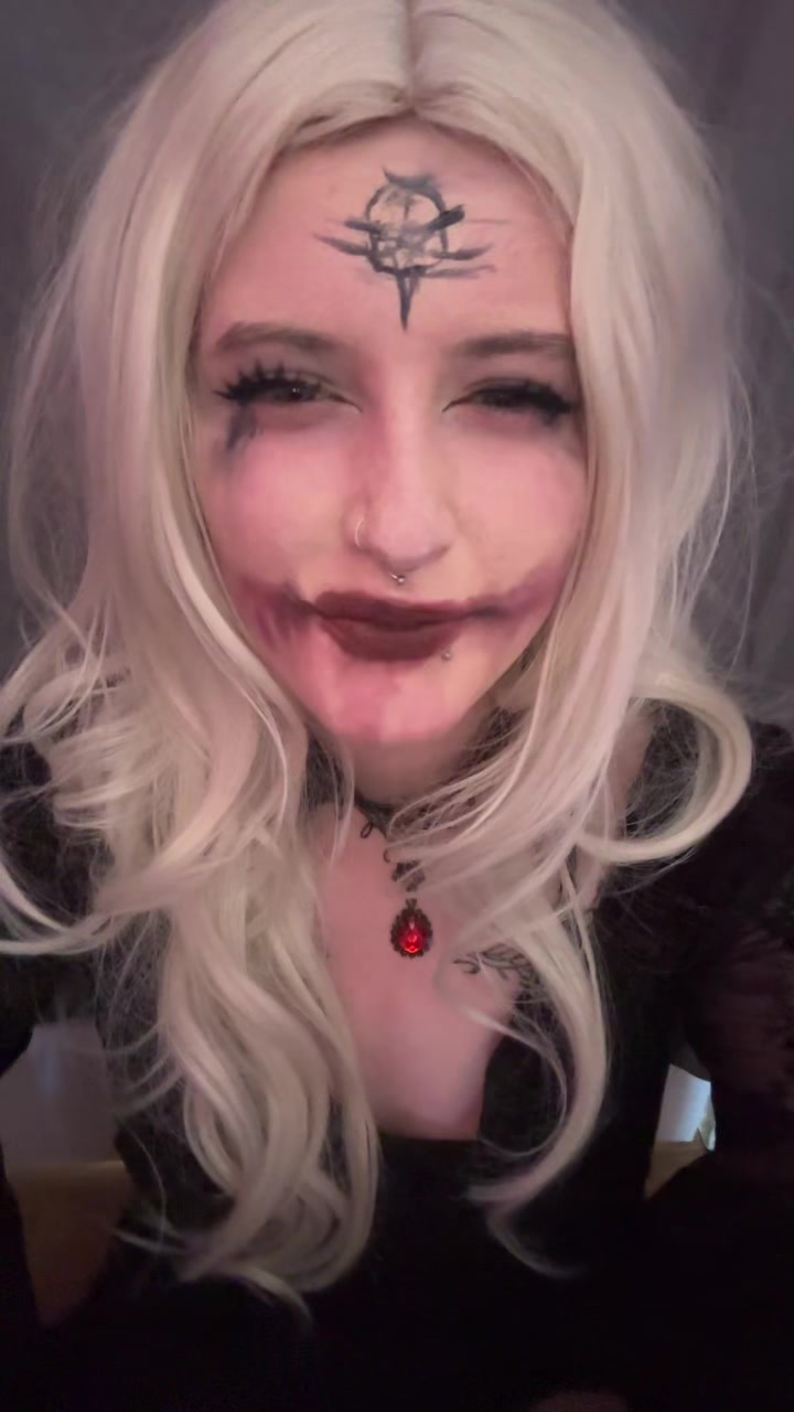 @moonvuuu =^^=