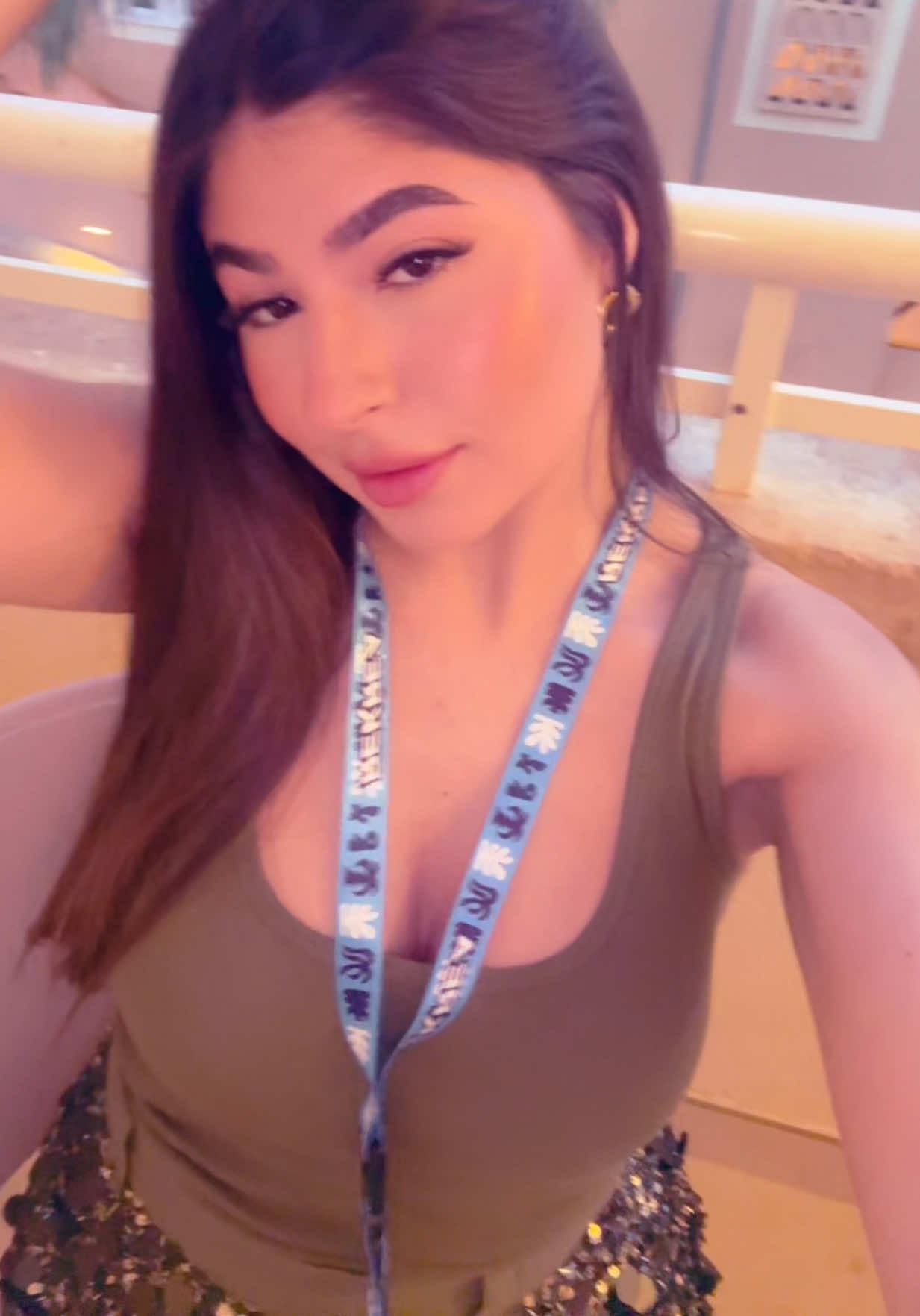 @T